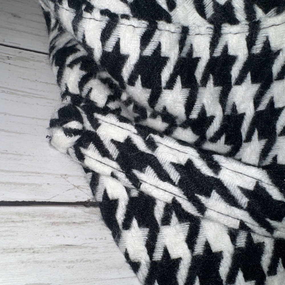 Disney Parks Hat Womens Adult White Black Houndstooth Newsboy Mickey Accent Cap - Picture 5 of 9